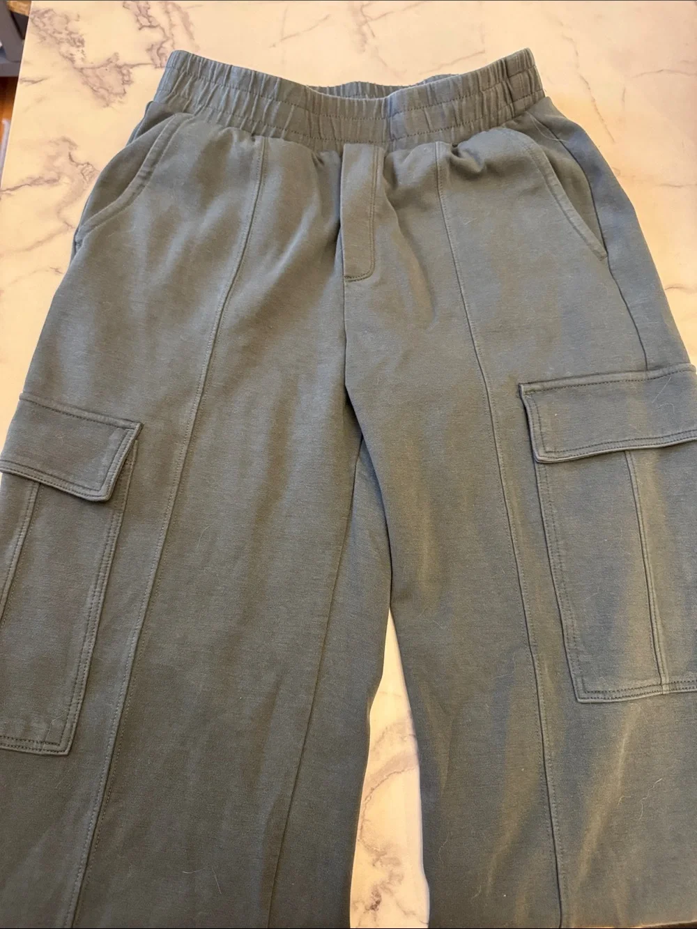 Old Navy Women's Olive Green Wide Leg Cargo Pants and hoodie matching set